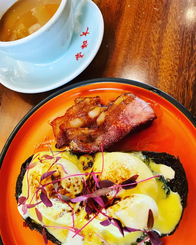eggs  benedict  +  bacon,  好食唯一可以更好就係麵包可以趣D