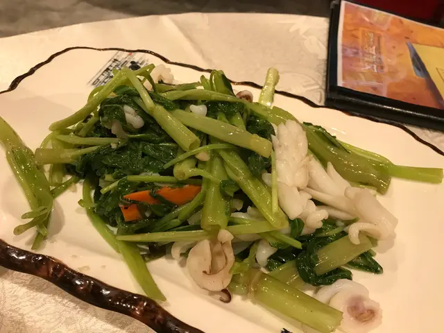 通菜炒鮮魷 