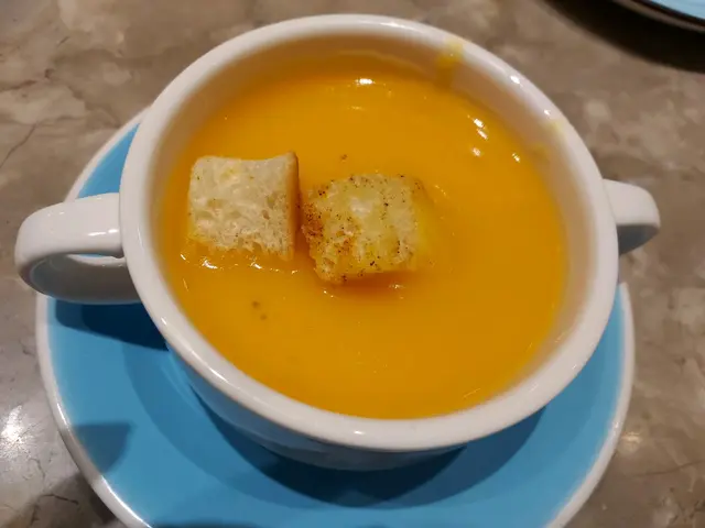 是日餐湯(南瓜忌廉湯)