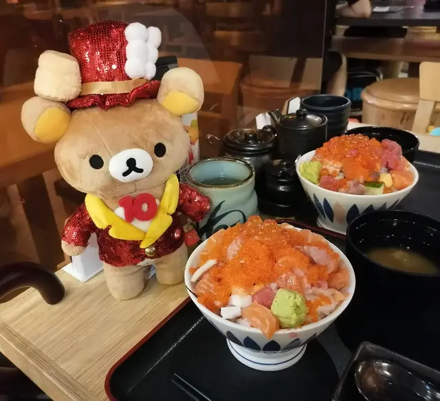 粒粒刺身丼
