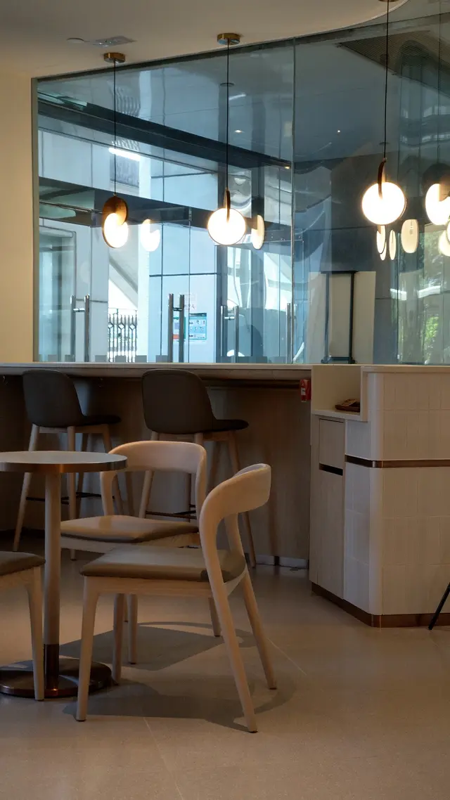 落地玻璃設計，不論晴天抑或雨天，採光度相對提高