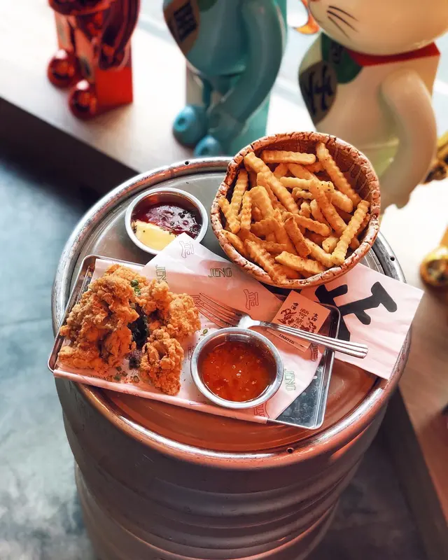 黃金脆炸雞、炸薯條