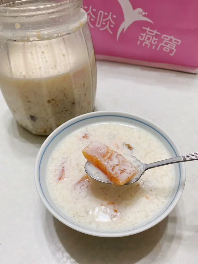 蜂蜜北海道3.6牛奶木瓜燉桃膠雪燕
