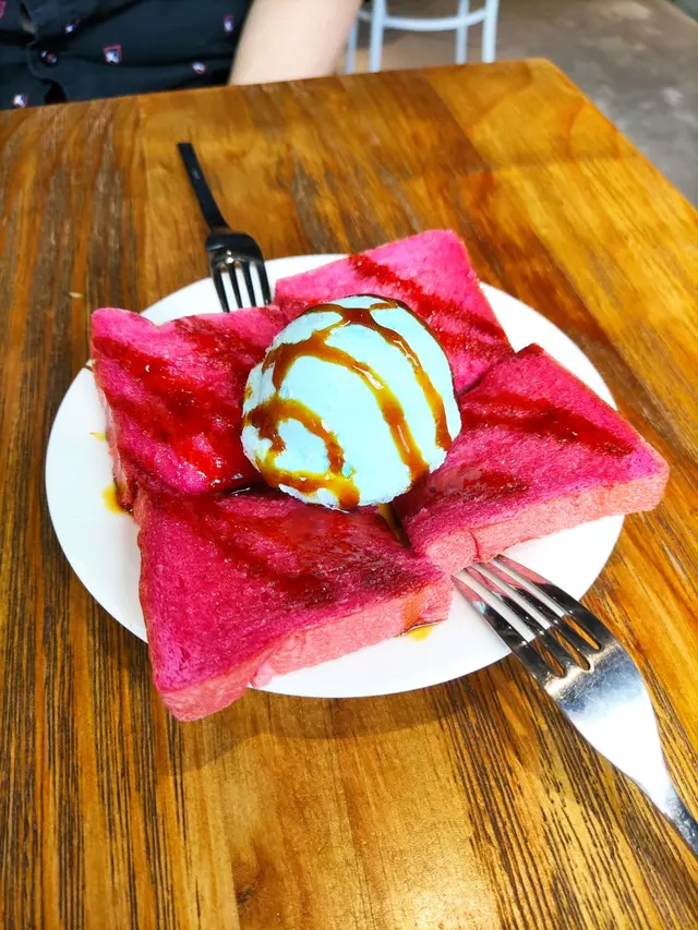 彩艷椰糖雪糕多士 (海鹽)