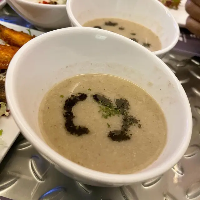 黑松露野菌忌廉湯