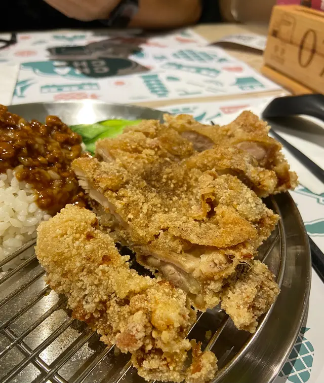 滷肉炸雞扒