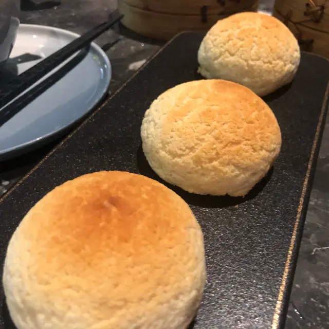 正！叉燒切得細細嘅，亦唔會話太多肥膏。