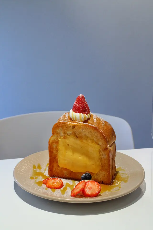 焦糖雞蛋布丁盒子吐司