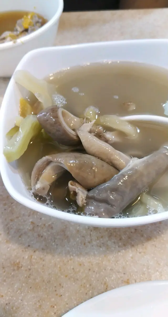 咸菜胡椒豬肚湯