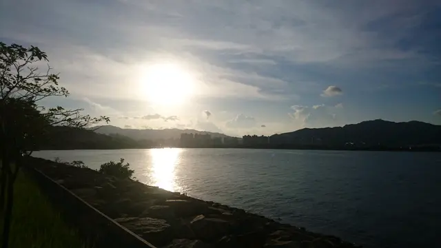 之前響吐露港踩單車風景,睇埋日落去食一流