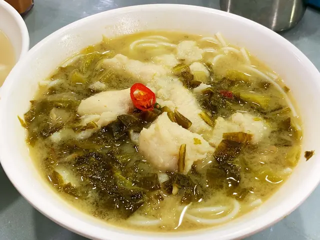 百味酸菜魚米線