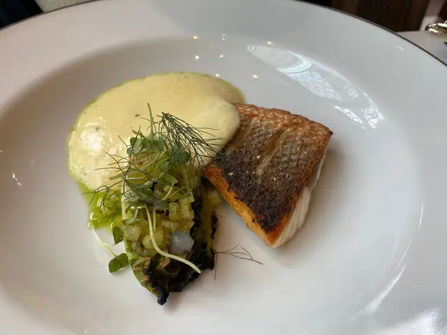 香煎法國鱸魚法式牛油汁