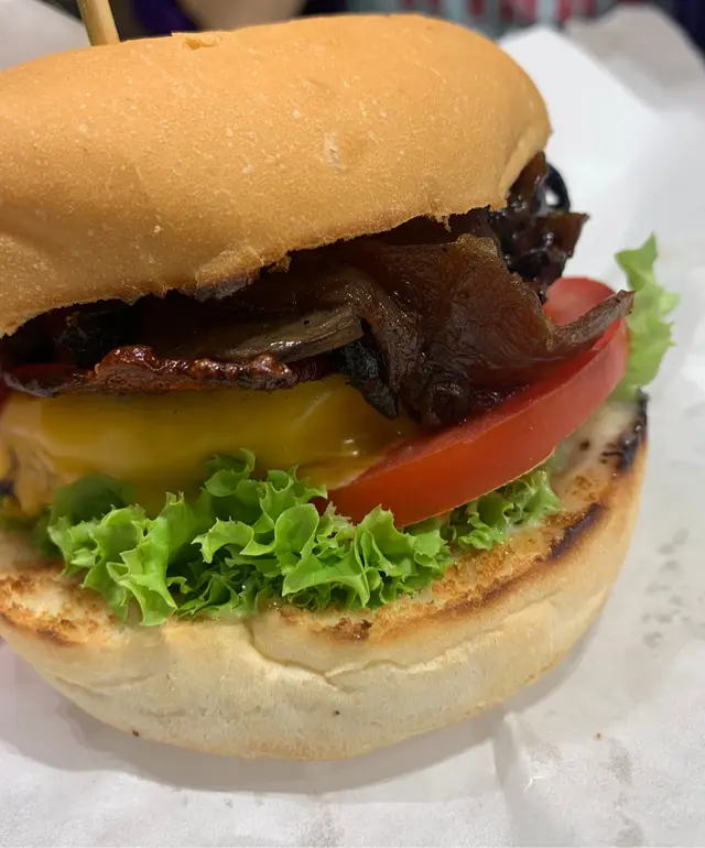 香辣煙肉蘑菇芝士牛堡