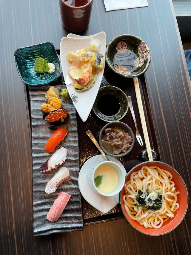 6貫壽司+天婦羅烏冬