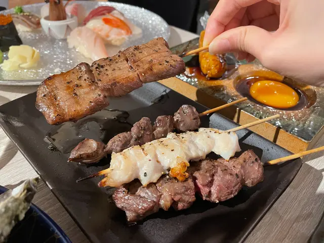 牛舌+牛胸腹肉+雞腎+雞軟骨 
