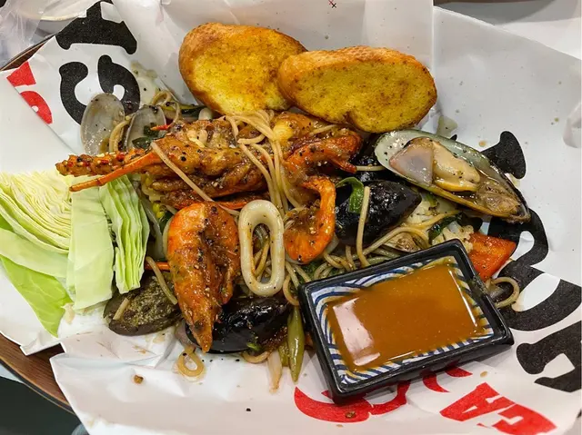 新加坡黑胡椒手抓海鮮