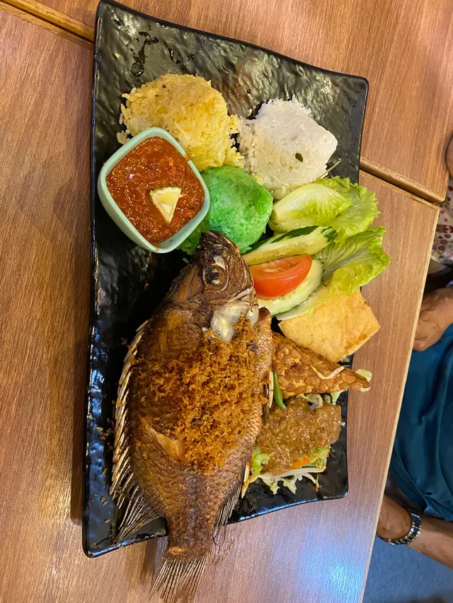 魚配辣椒醬好味,三食飯差了少少!