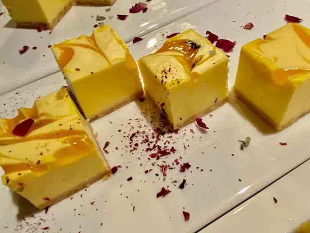 熱情果芝士蛋糕 Tropical Fruit Cheesecake