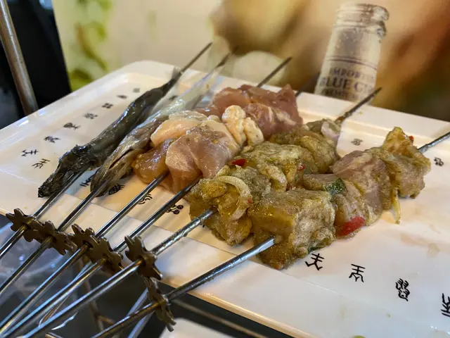 加拿大多春魚, 農場鷄腿肉, 泰式豬頸肉