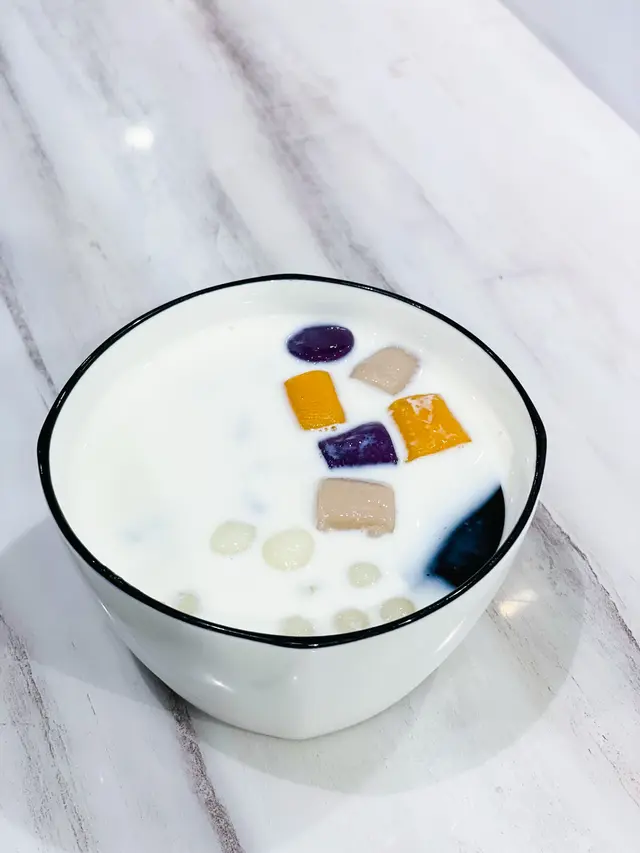 牛乳燒仙草