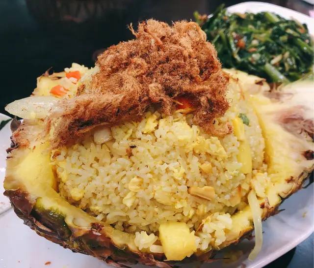 菠蘿炒飯