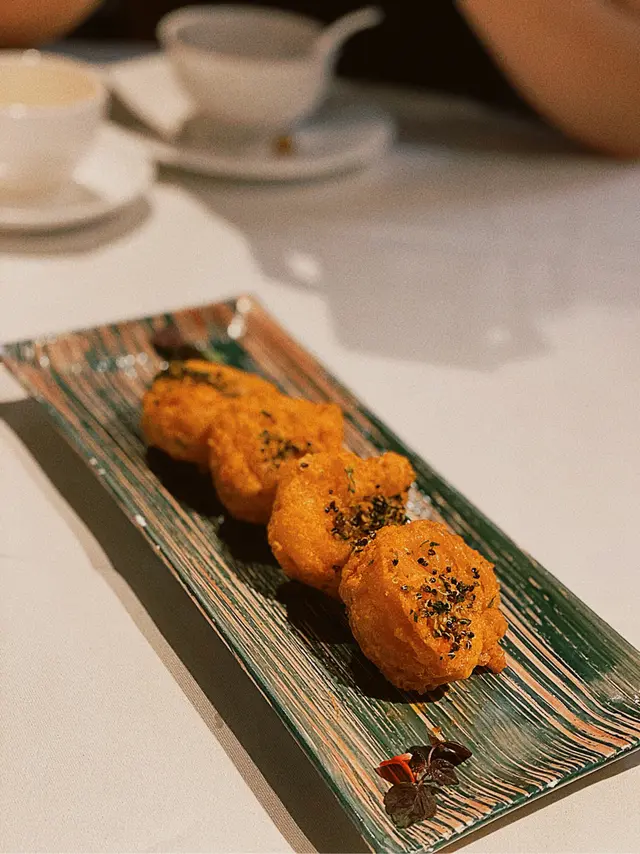 三色藜麥金沙蝦球