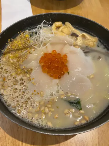 鲜带子三文鱼籽汤饭