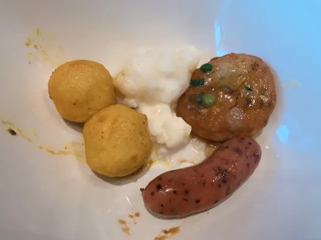 章魚丸、魚蛋、腸仔等等小食