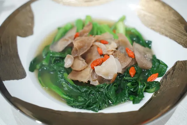 高湯杞子浸菜心苗