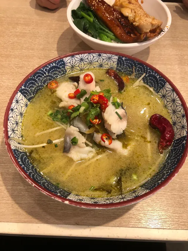 酸菜魚片湯河
