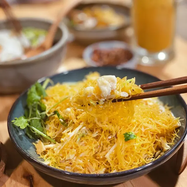 蟹肉金絲炒新竹米粉