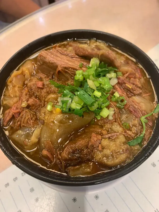 咖喱牛筋腩伊麵