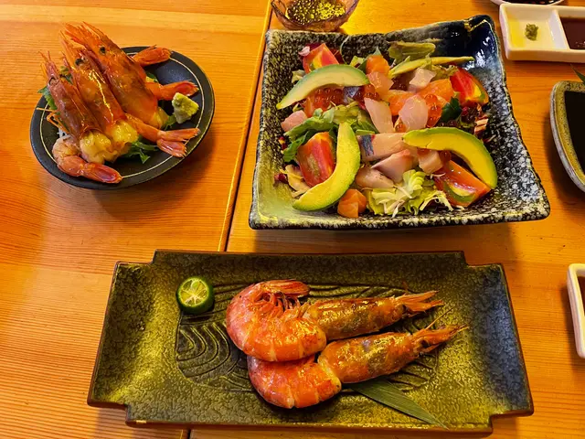 赤蝦兩食、靜岡番茄魚生野菜沙律