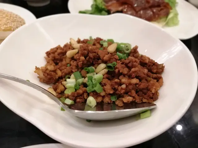 炒鴨肉