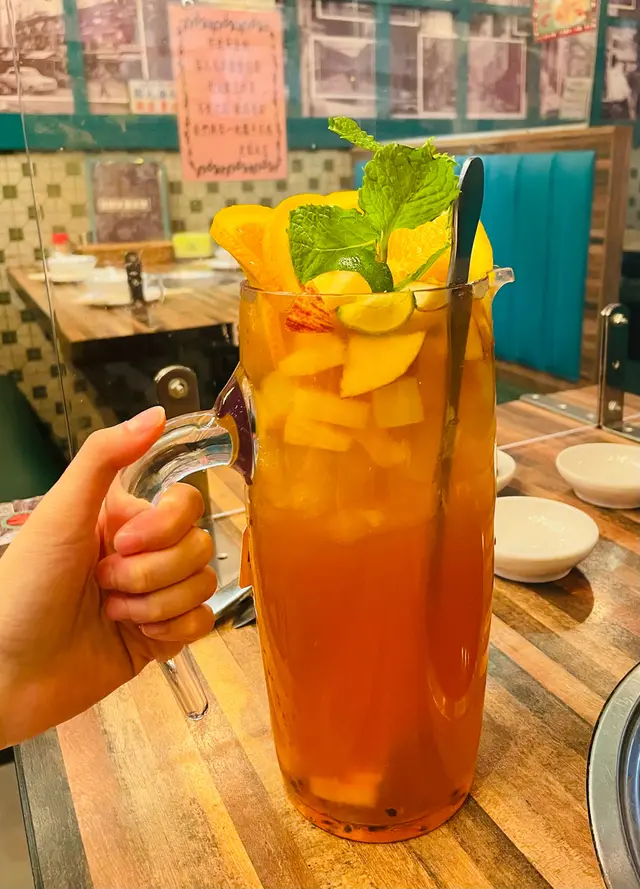 老闆押水果茶