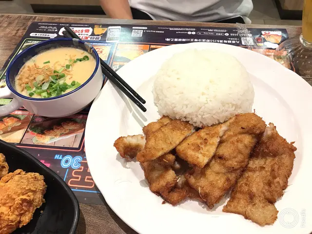 白咖喱豬扒飯