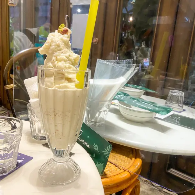 椰子開心果沙冰