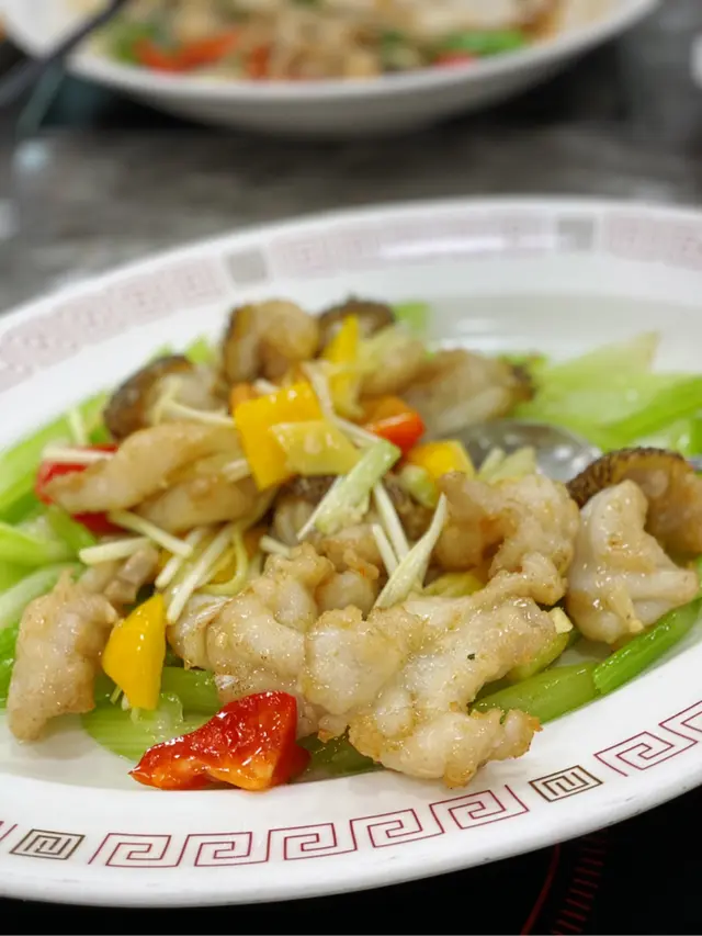 龍躉勁入味，一啲都唔腥，彈牙，好救獲氣，必食推介