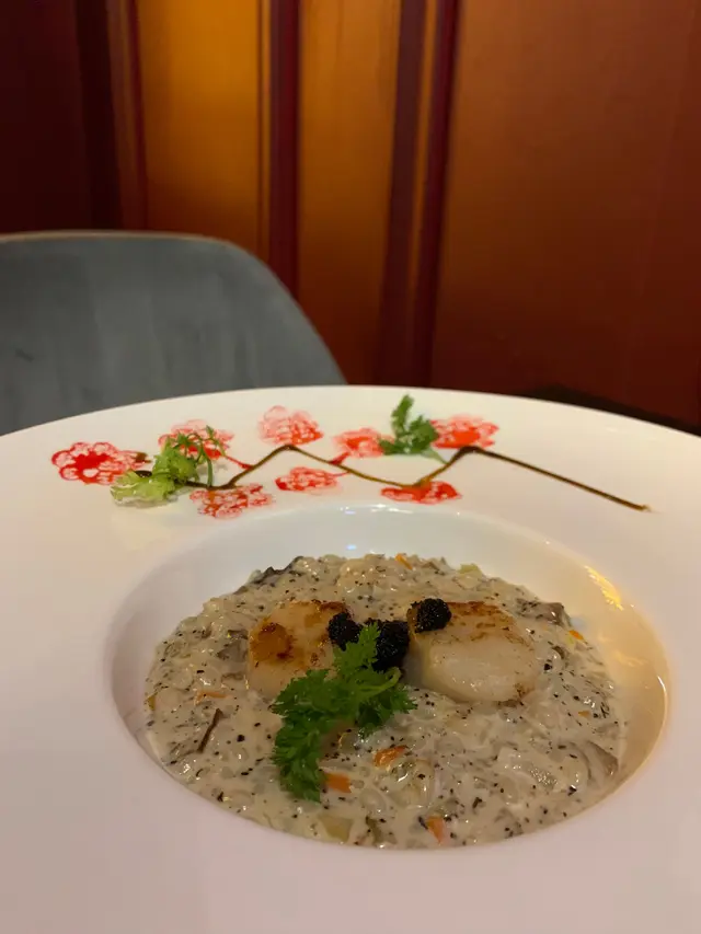 香煎北海道帶子黑松露薏米飯