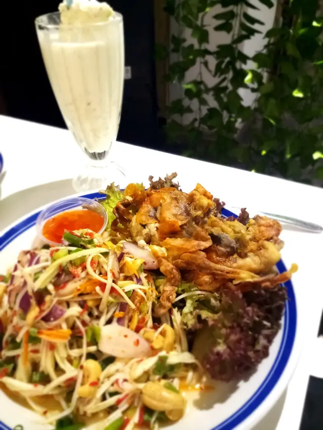 香芒軟殼蟹沙律