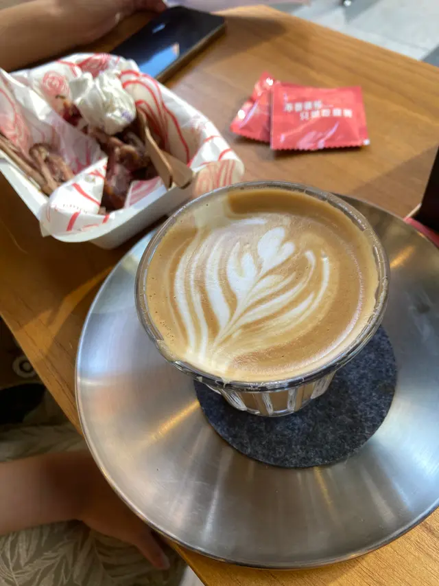 Latte 黑松露武士雞翼