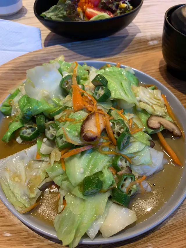 秋葵野菜豆腐生薑燒定食