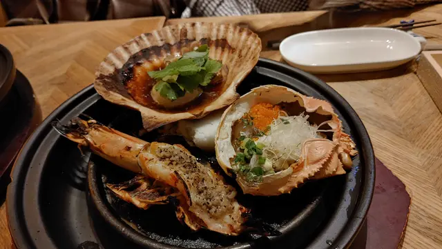 火熖海鮮燒盛合 x 唎酒師推介