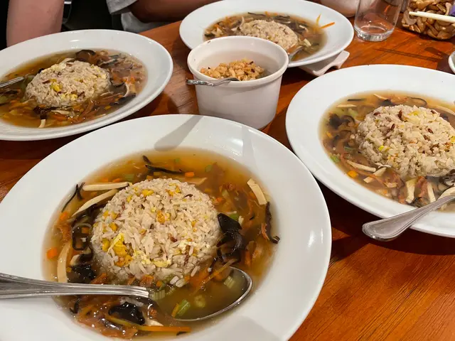 魚翅湯泡飯