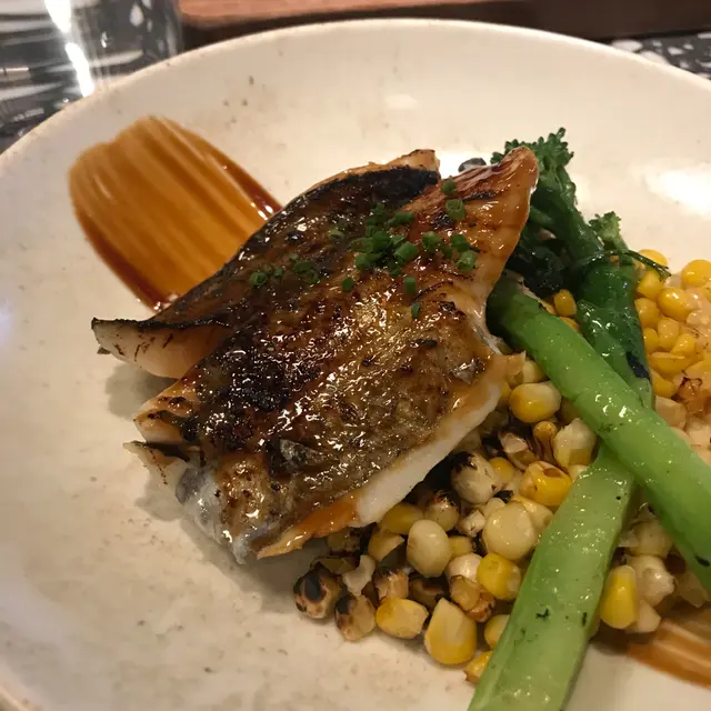 照燒汁鱈魚柳配芝麻油燒粟米