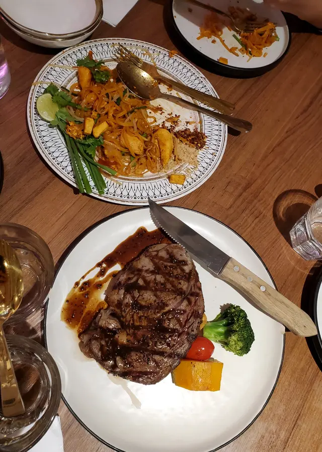 牛扒非常好味，控制嘅火喉剛剛好，啱曬我呢啲要送酒嘅食肉獸😝🍗