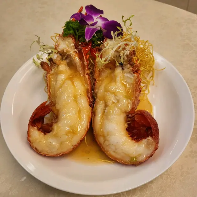 花龍蝦(配上湯)