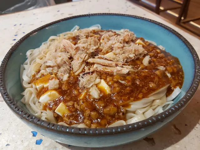 鮮蟹肉麻婆豆腐撈麵