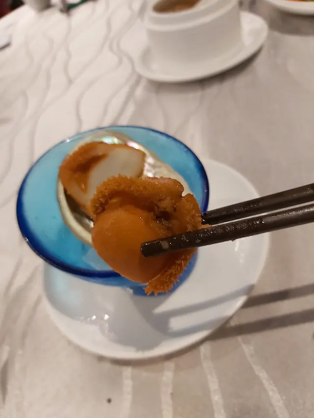 冰鎮花雕五頭南非鮑魚