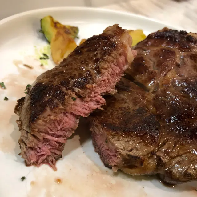 [B7] 安格斯肉眼扒 配薯菜